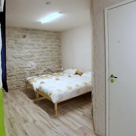 Helax Guest house *