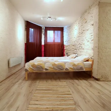 Helax Guest house *